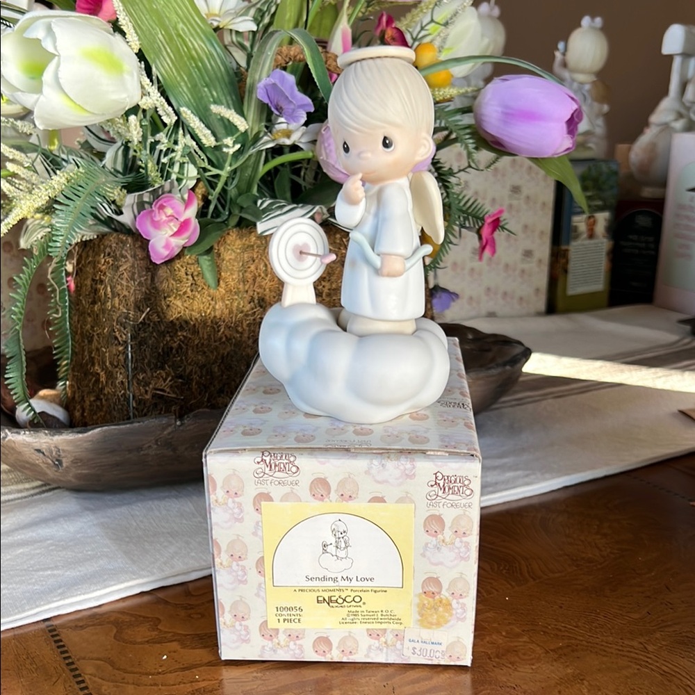 Precious Moments Sending My Love Figurine